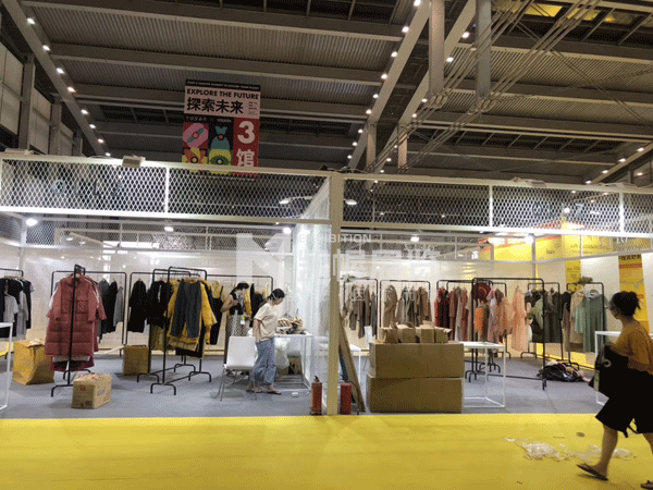 深圳服裝展廳設(shè)計(jì)