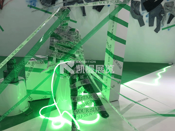 深圳服裝展廳設(shè)計(jì)